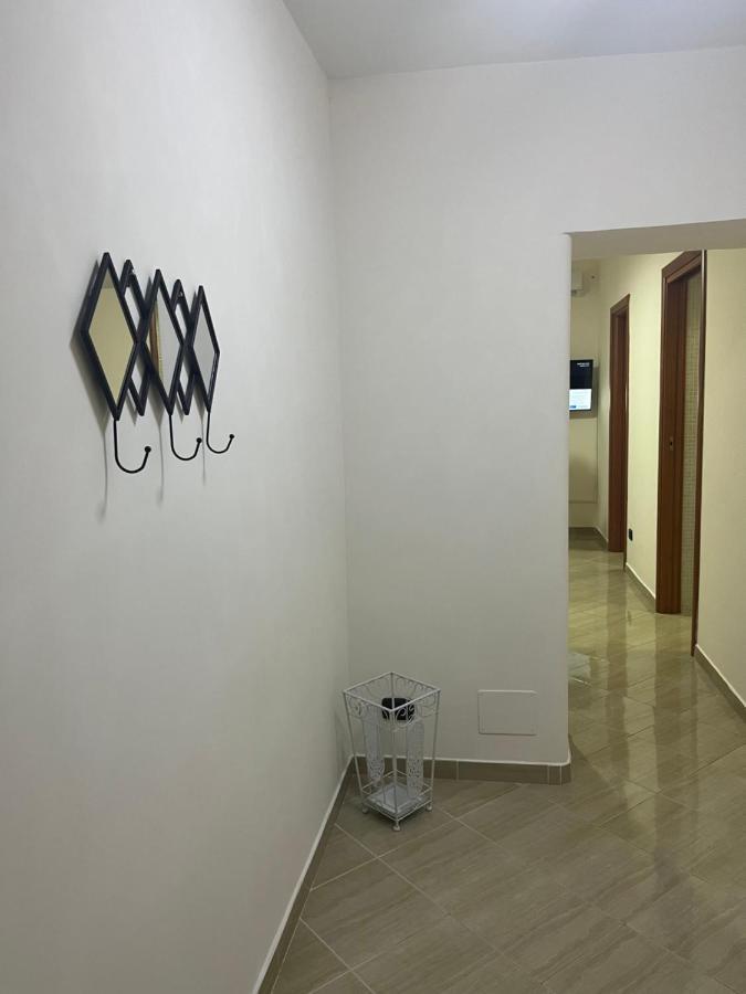 Napoli Sunny Charme Apartment Bagian luar foto