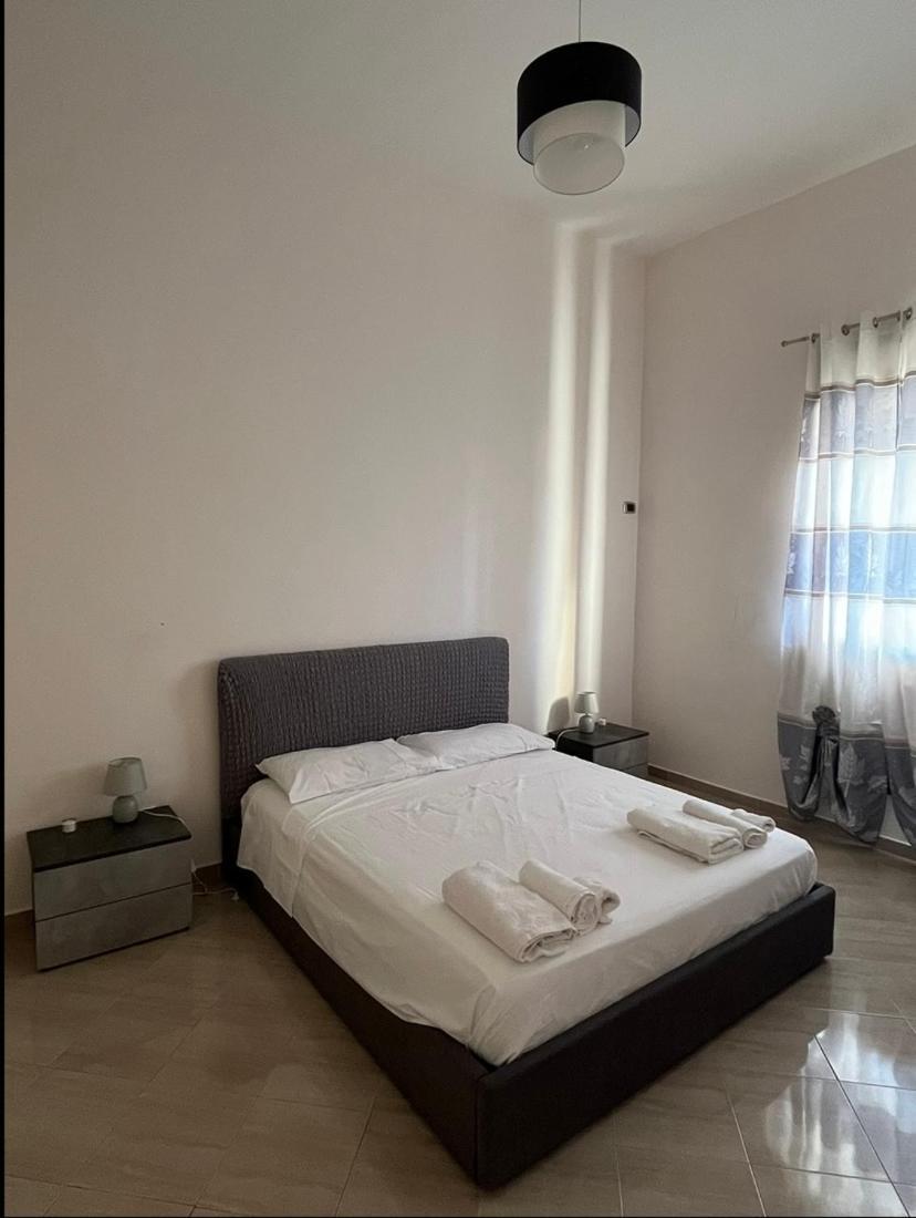 Napoli Sunny Charme Apartment Bagian luar foto